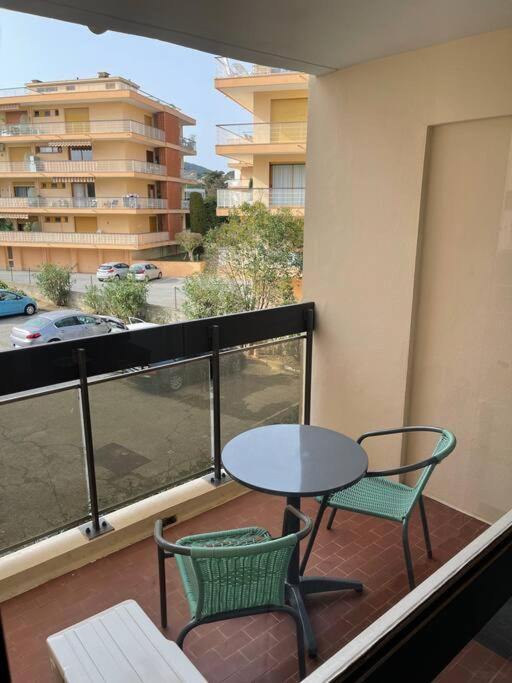 Proche Mer Et Centre Appart 2 Pieces Wifi&Clim Sainte-Maxime Eksteriør billede